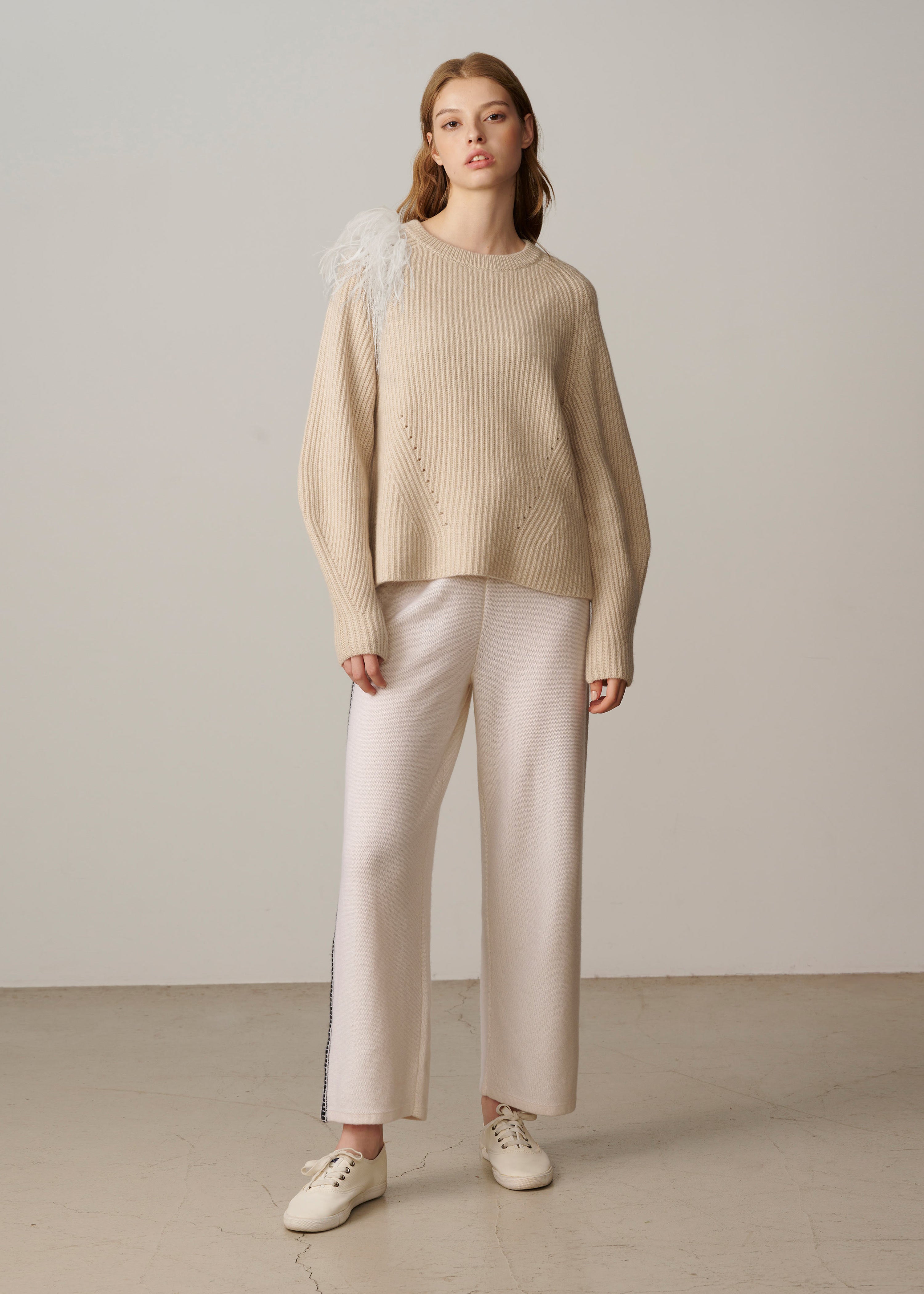 Paola Ribbed Crew-neck Sweater With Detachable Feather Brooch - Beige