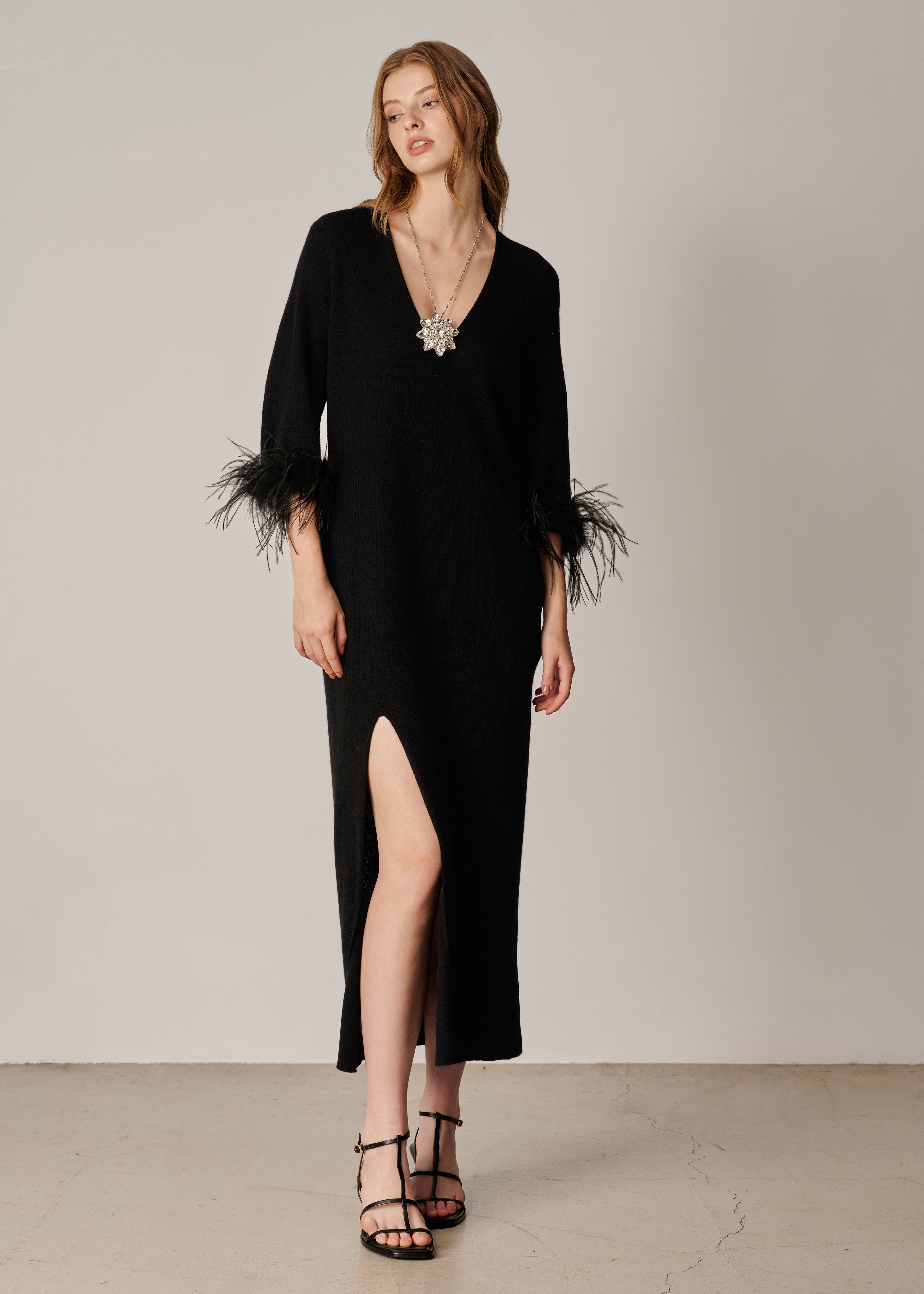 Grace Deep V Split Dress With Detachable Feather - Black